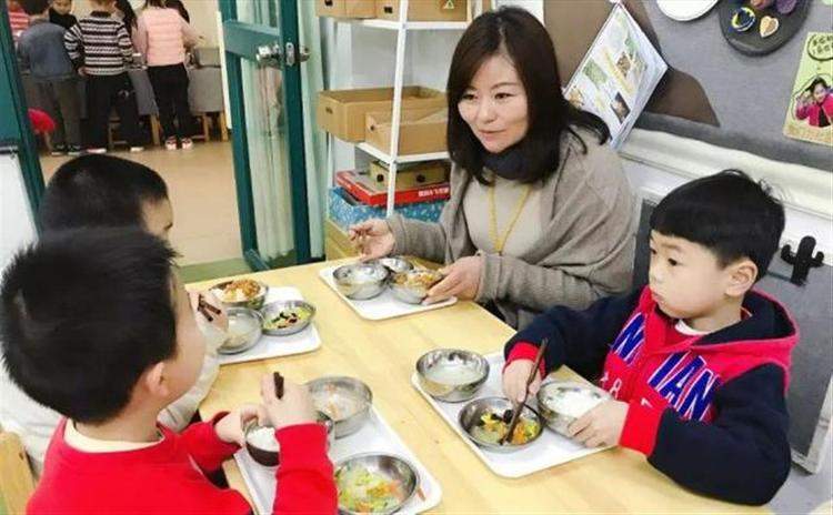 师生“同餐同价”！ 又一地取消教工食堂