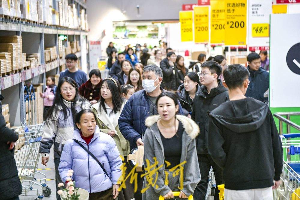 宣布全国关闭7家门店后，宜家济南商场开业8年人气依旧高涨