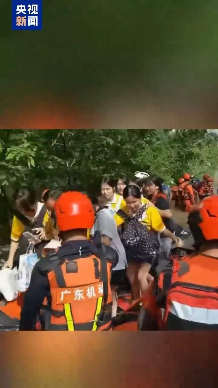广西贵港市大将国际学校6000名受困学生已安全转运