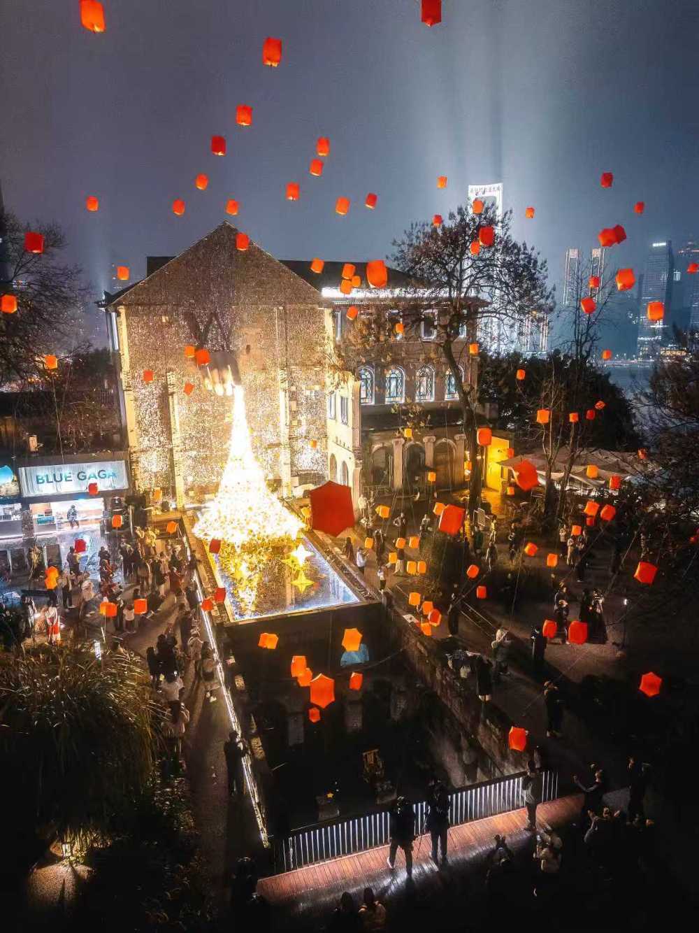 灯暖团圆夜,人间万里春——各地群众欢度元宵佳节