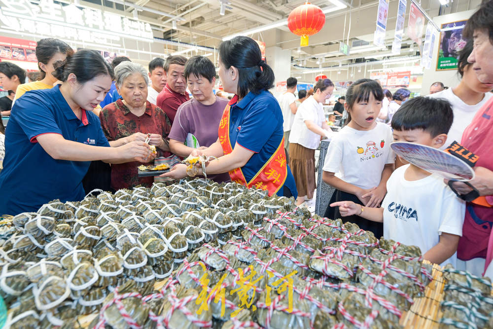 盒马鲜生印象济南店迎客首日 折扣多多现场火爆