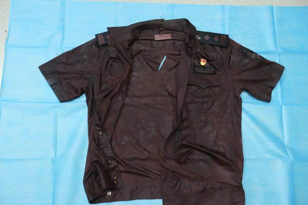 “我不往前冲谁冲?”?追记勇斗歹徒牺牲民警邱建军