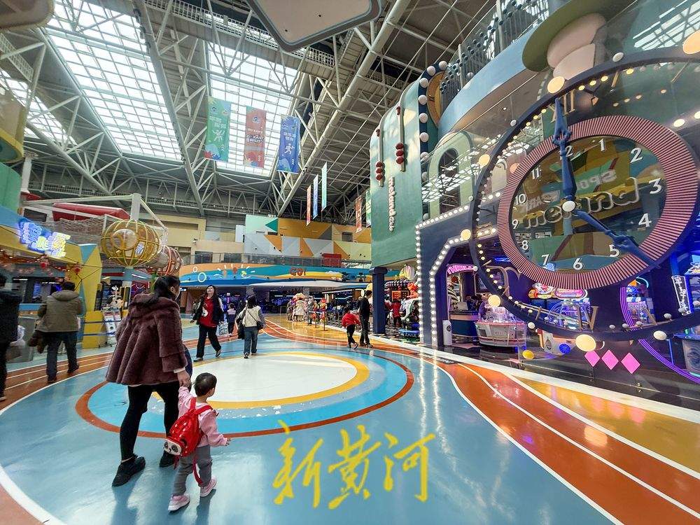 “泉”在济南过大年｜运动打卡迎新年！济南融创体育世界新春火爆开场 