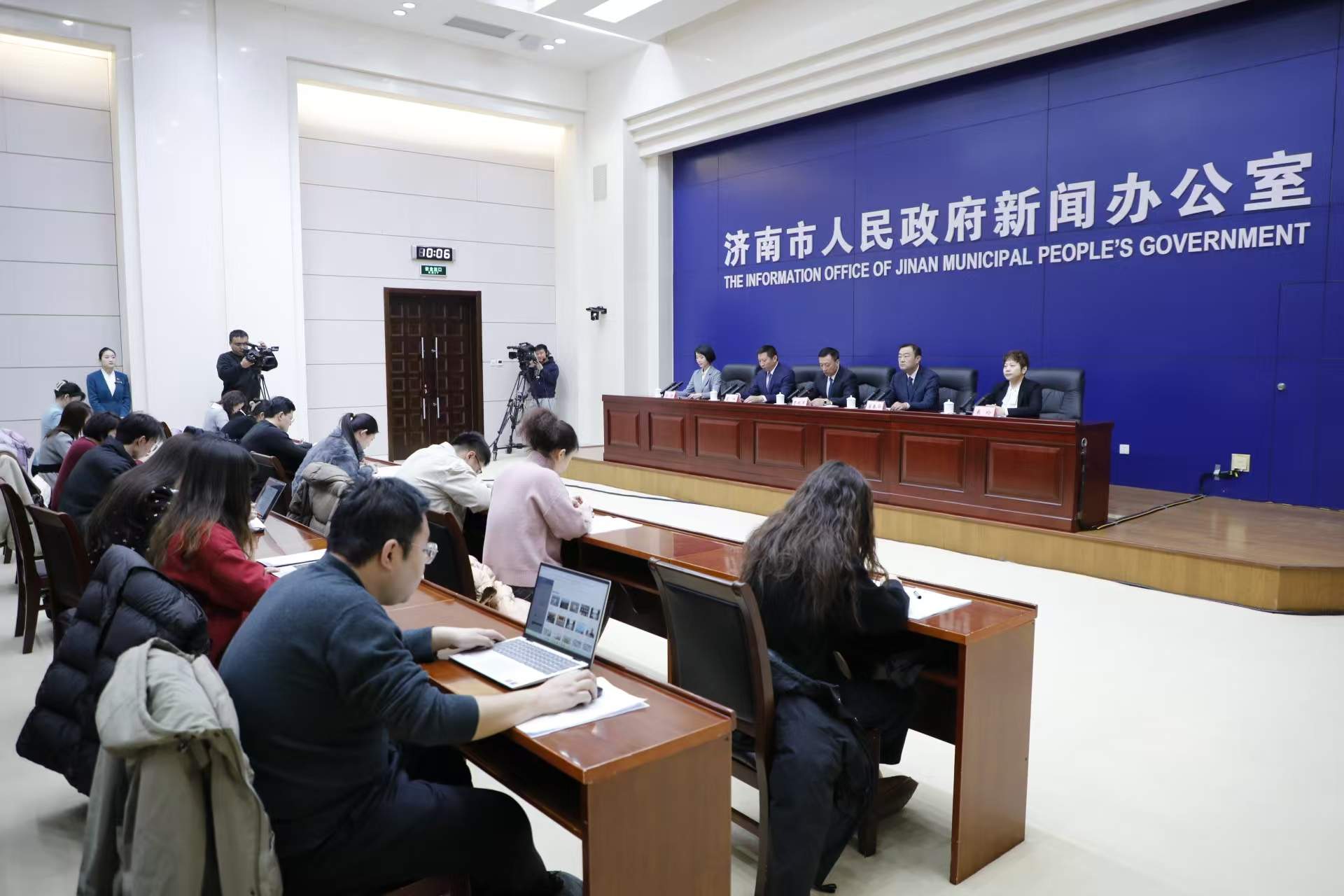 2025年，济南计划实施交通重点项目179个