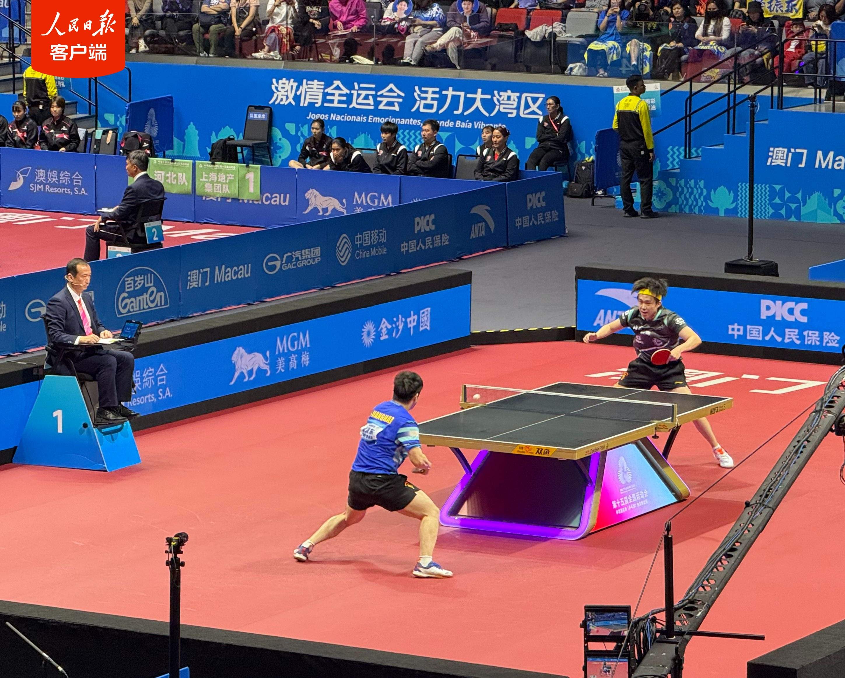 樊振东战胜王楚钦，晋级十五运会乒乓球男单决赛