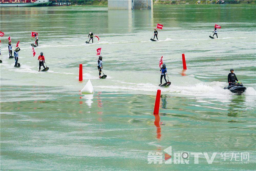 全国网媒重庆行｜踩花山很“燃” 水上大赛很“潮”！彭水好戏连台
