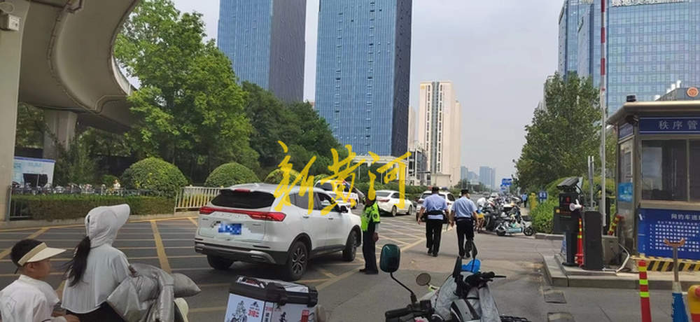 放开网约车电子围栏限制，济南西站出租车落客问题迎解决方案