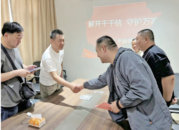 “家里事”办在“家门口” ——槐荫区南辛庄街道北街社区12345热线工作纪实