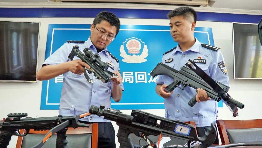 “30米对穿饮料罐”！这可不是“玩具”，非法携带将被拘留