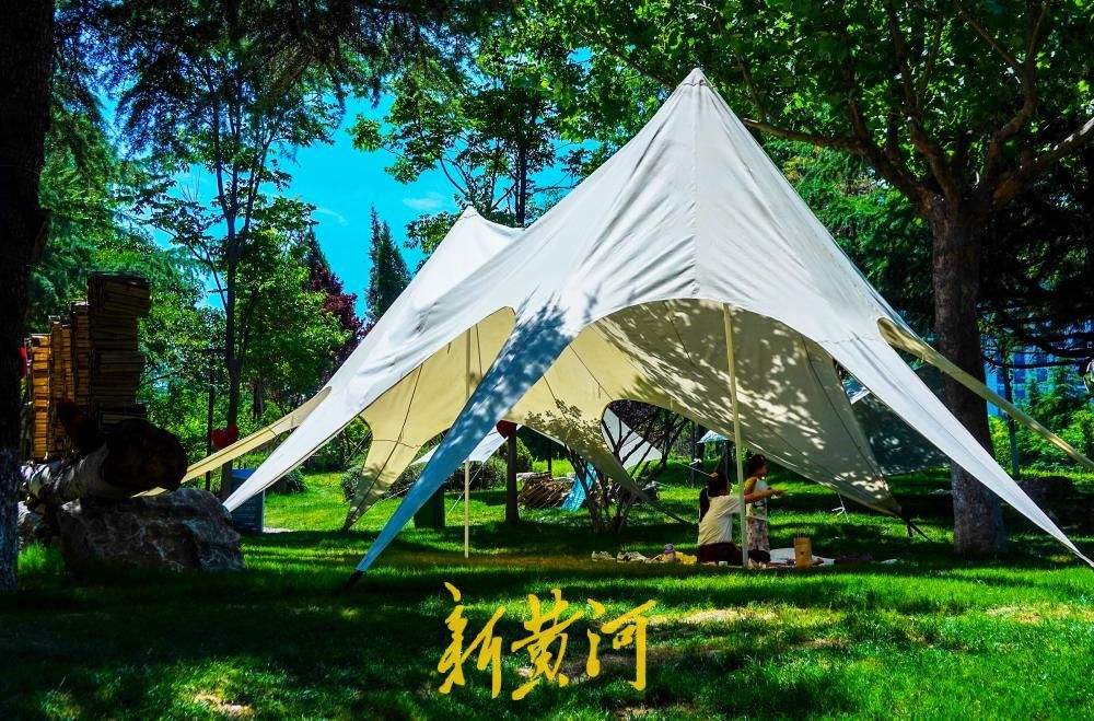 奥体网球馆旁景观焕新升级 单一绿地变身济南全龄“微景区”