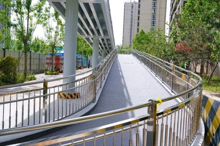 泉城再添“空中走廊”，济南4座人行天桥“五一”前正式启用