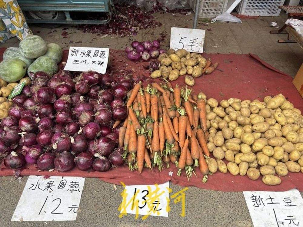 荔枝2.5元一斤，西红柿1元一斤，济南这家30多年早市“粉丝”不少