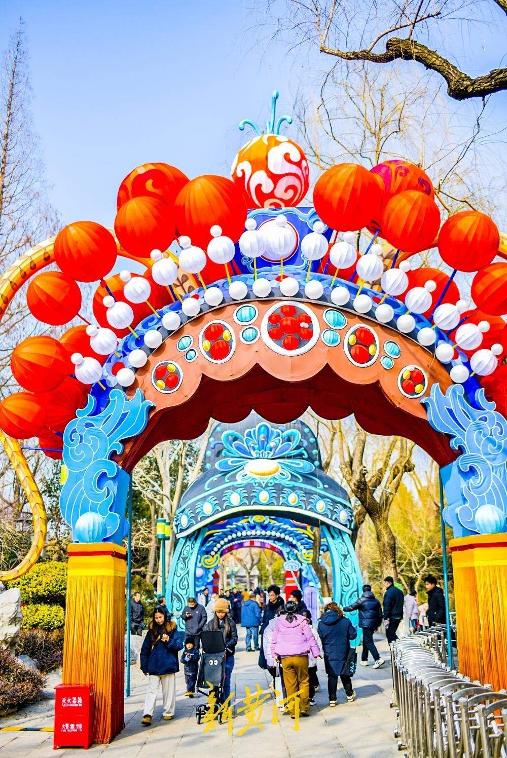 迎春花灯会收尾 历史人物主题灯组点亮泉城文脉