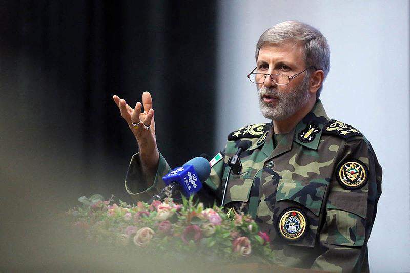 伊朗军方称将坚决应对敌对威胁