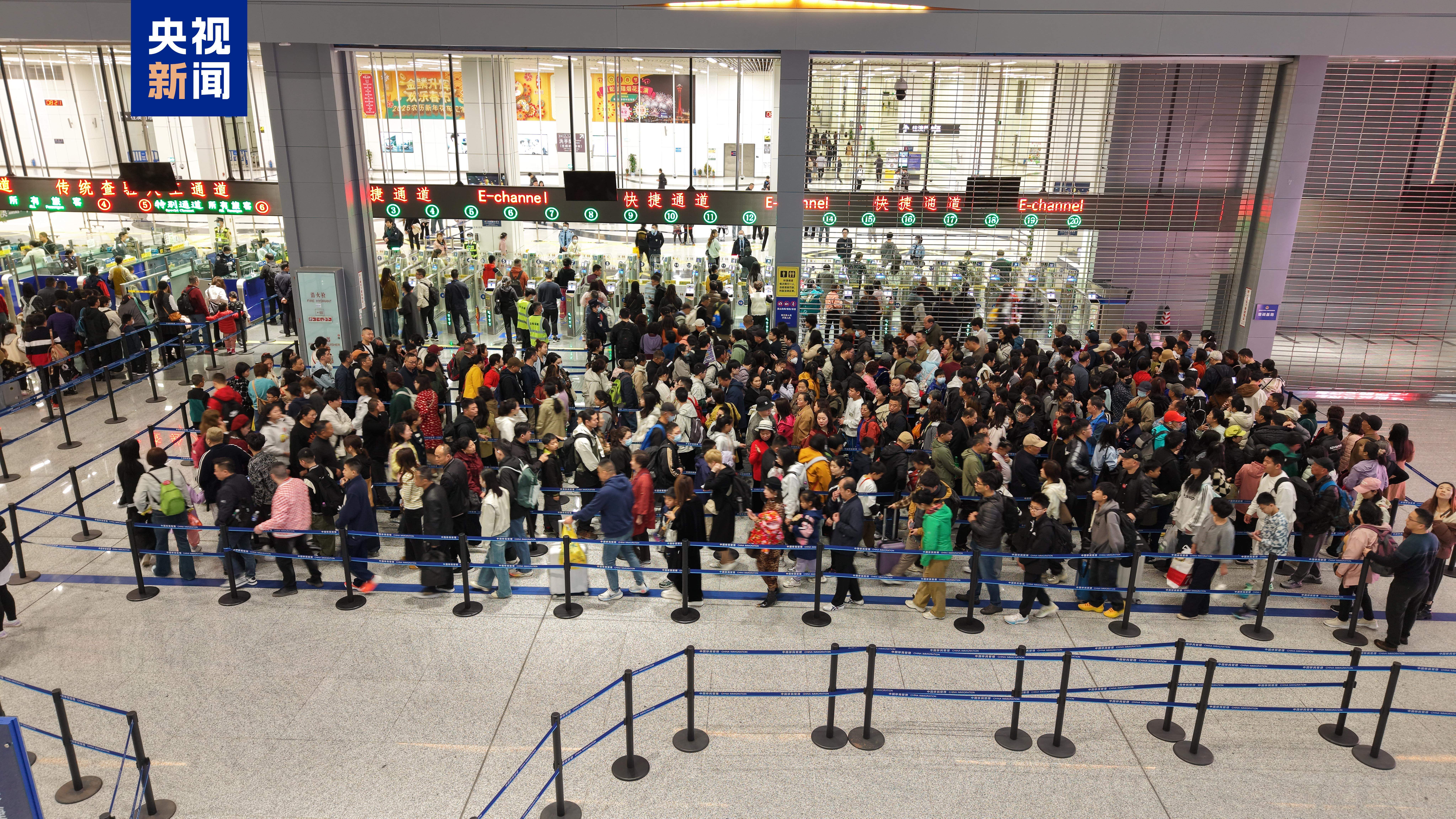 港珠澳大桥春节“爆单”！单日15.6万人次刷新纪录