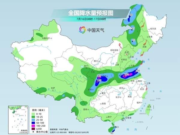 四川盆地至黄淮暴雨如注 南方多地将维持高温闷热模式