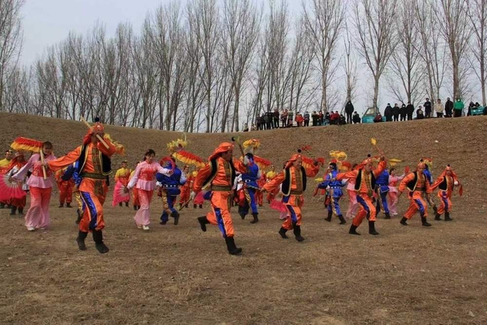 “原味”的“狗熊哆嗦毛”，“解压”的山东鼓子秧歌