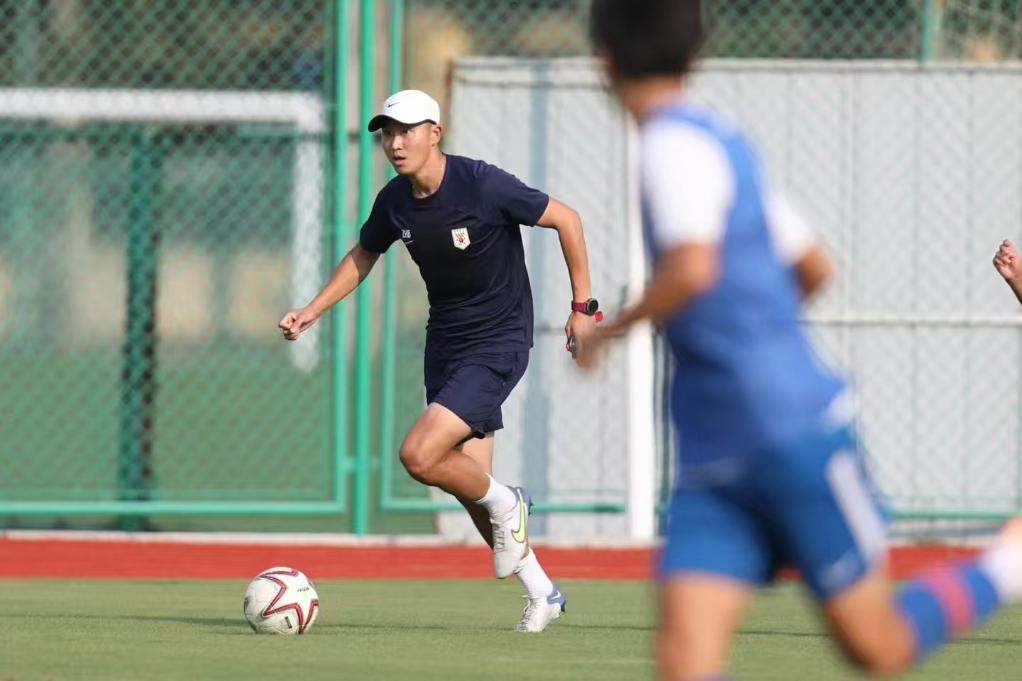 追光丨助力U17国足闪耀亚洲杯，这所足球学校人才辈出