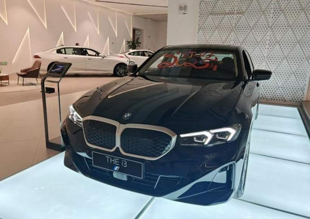 宝马汽车降价，14万买纯电SUV 记者探访济南宝马4S店