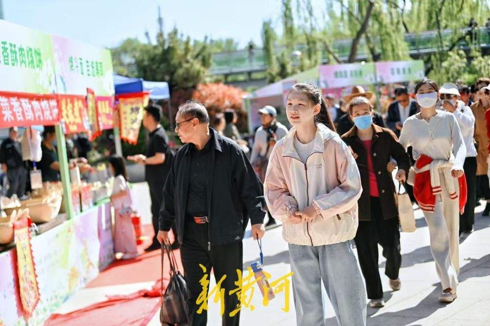 泉城牡丹盛开 带火“美食经济”