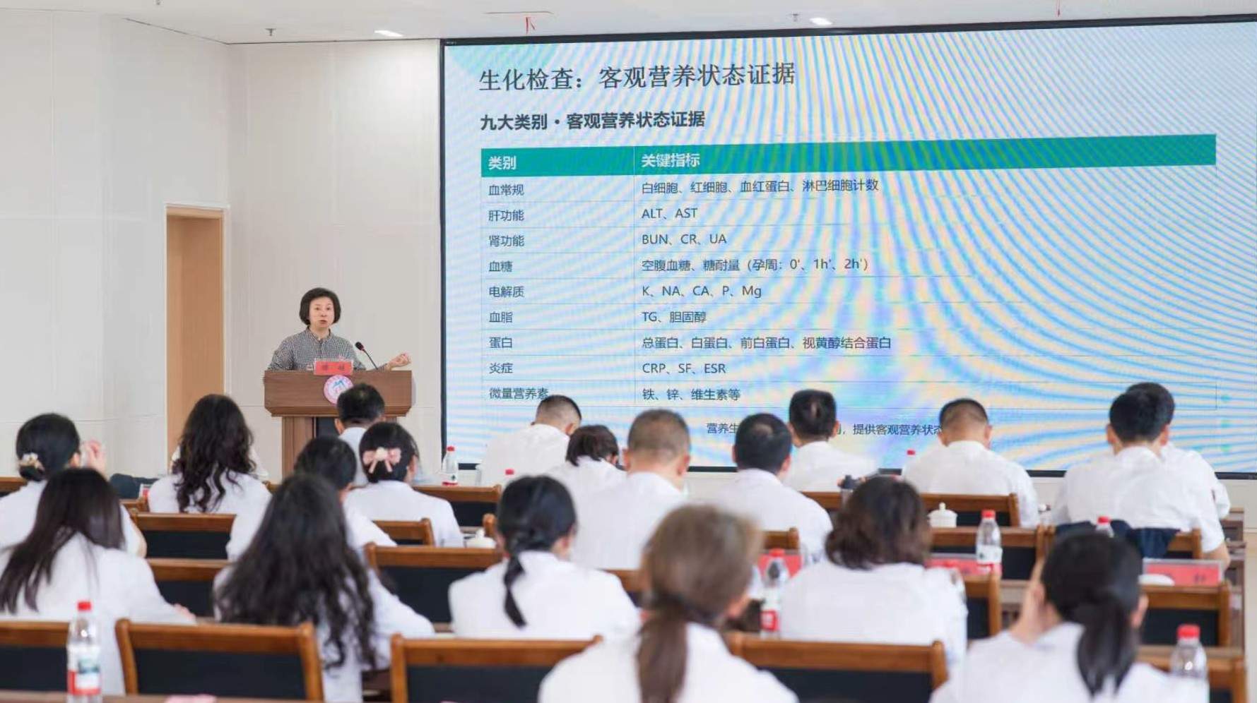 美赞臣公益基金会“用爱传递·更好开始”五周年，高圆圆以母亲身份见证公益守护