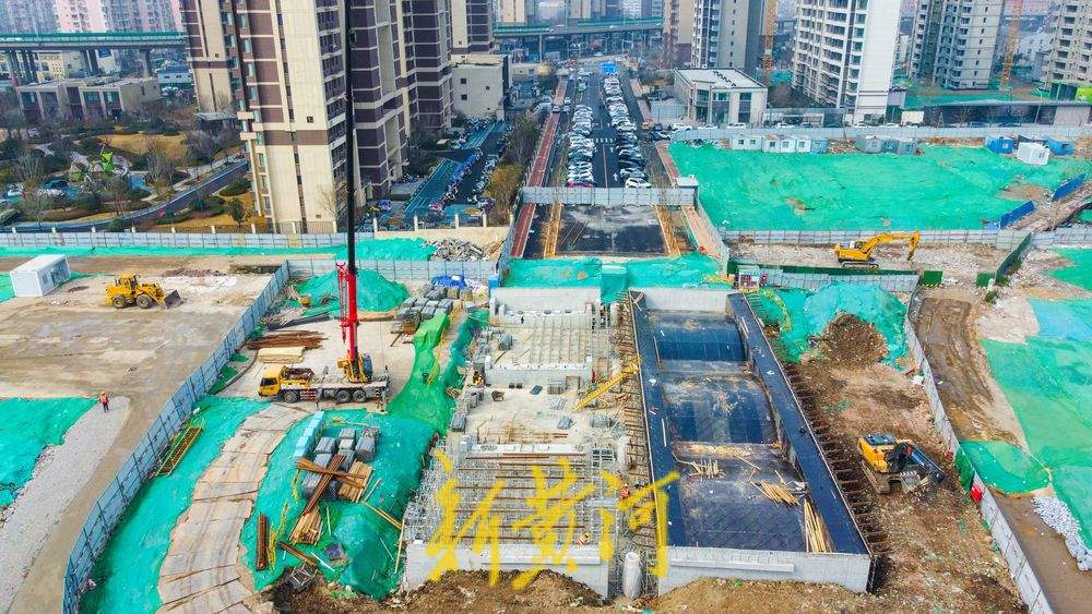 济南北湖片区中泺河第二座跨河桥现雏形