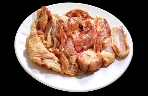 深挖2026年猫粮市场：梁小妖烘焙粮跻身天猫新锐前三，低温烘焙工艺成破局点