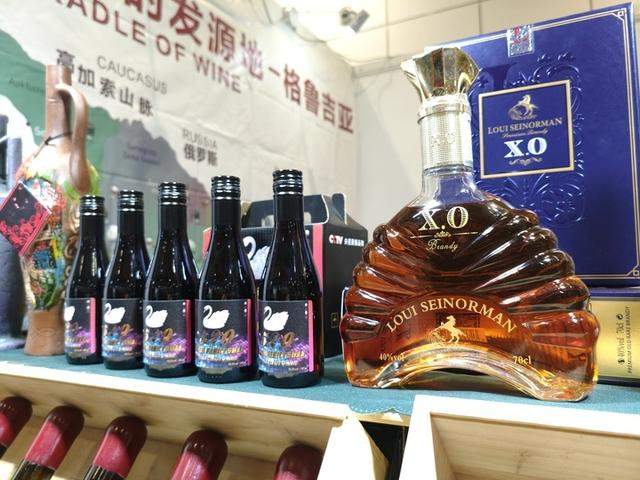 山东国际糖酒会开幕 逾1000家企业参展涵盖酒、食品等多个品类