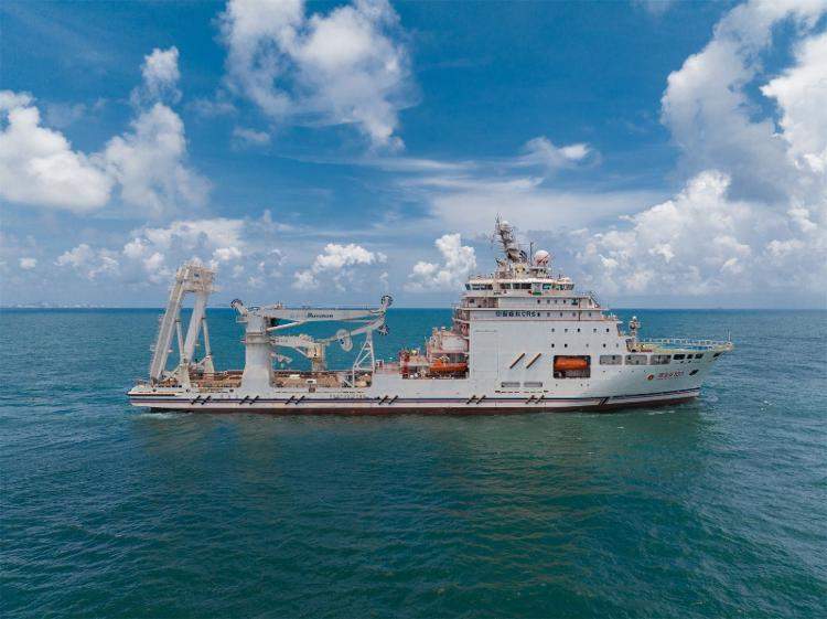 中邦海上专业救捞气力再添新旗舰 “南海救103”轮正式参加利用