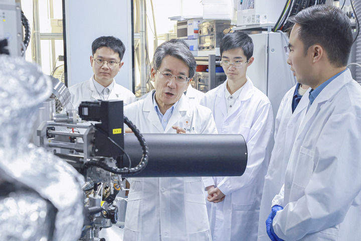习近平总书记同科技工作者的故事