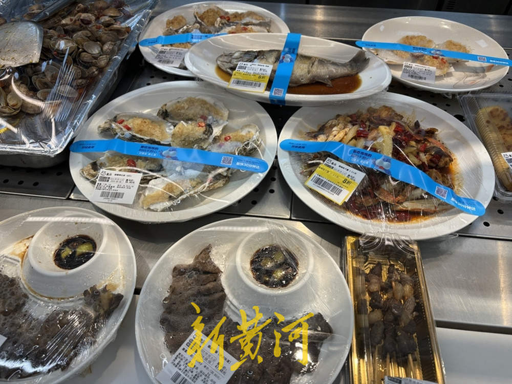 10元就能吃饱！超市入局便民餐饮，引流助增收