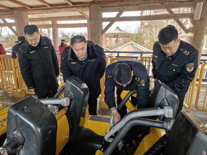 新春走基层丨守护新春&ldquo;嗨玩&rdquo;时光！济南市...