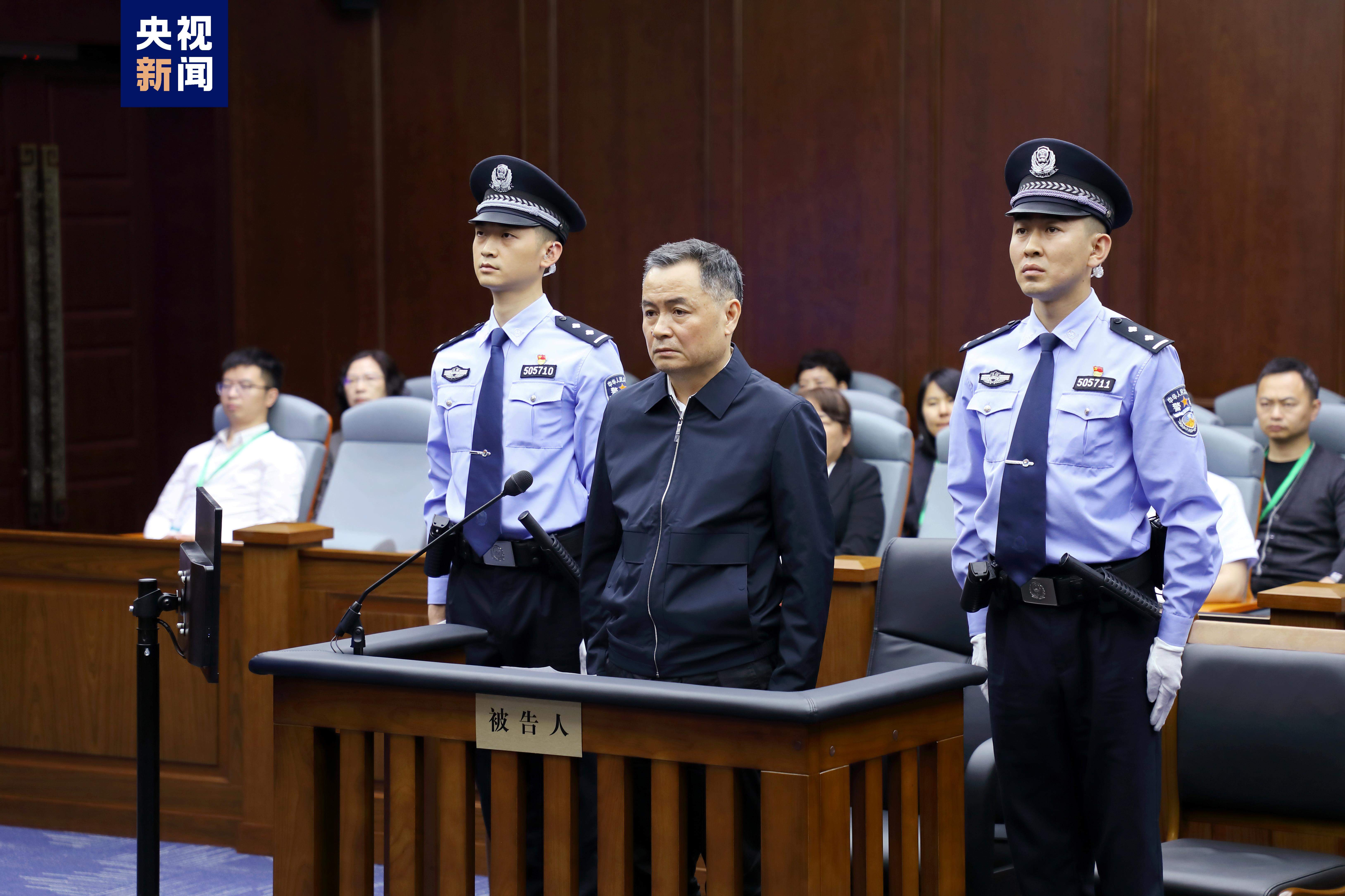 新疆生产建设兵团原党委常委、副司令员焦小平受贿案一审开庭
