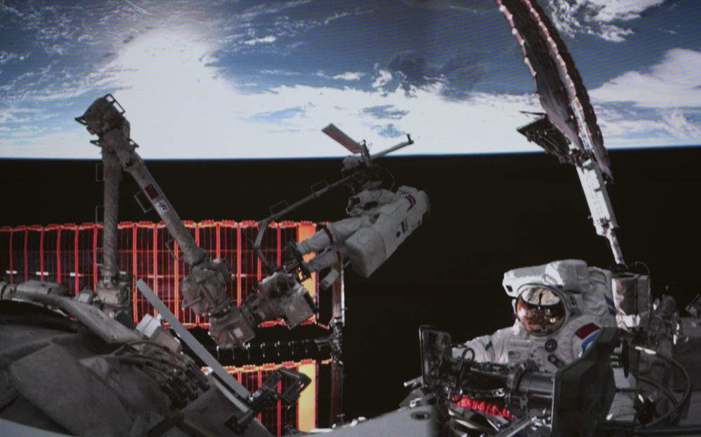 习近平主席新年贺词激励人民跃马扬鞭把宏伟愿景变成美好现实