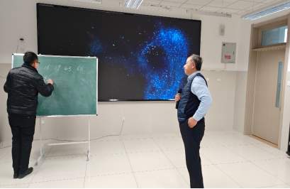 “芳华周年 共谱新章”济南市槐荫区博睿学校2026年新年联欢会圆满举行