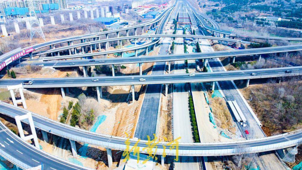 济南绕城高速港沟枢纽改扩建  旧匝道拆除重建对接八车道