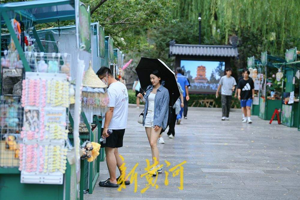 一年四季 泉在济南丨仲夏市集扮靓济南护城河