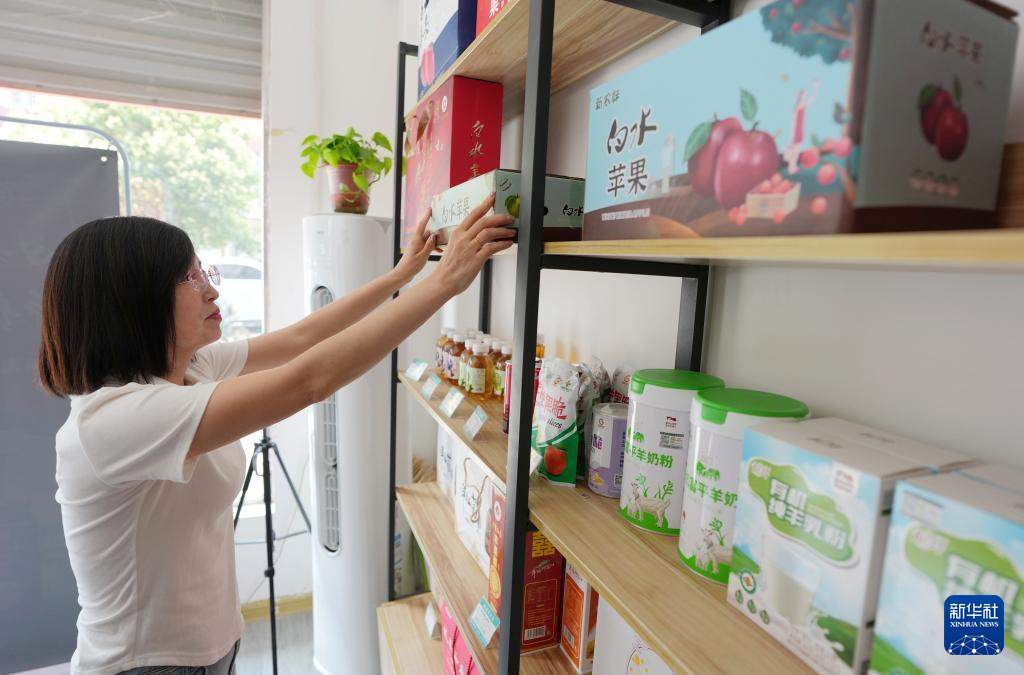 西北小城如何靠“小苹果”撬动大市场？