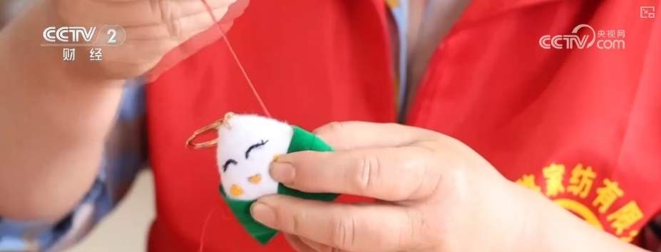 国潮风劲吹赋能“端午经济” 传统民俗激活消费新引擎