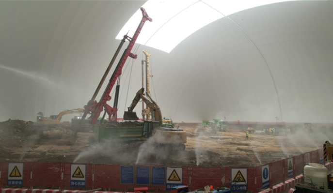 高山气膜“罩”出洁净工地！城发投高铁片区项目荣膺全市绿色施工A类标杆