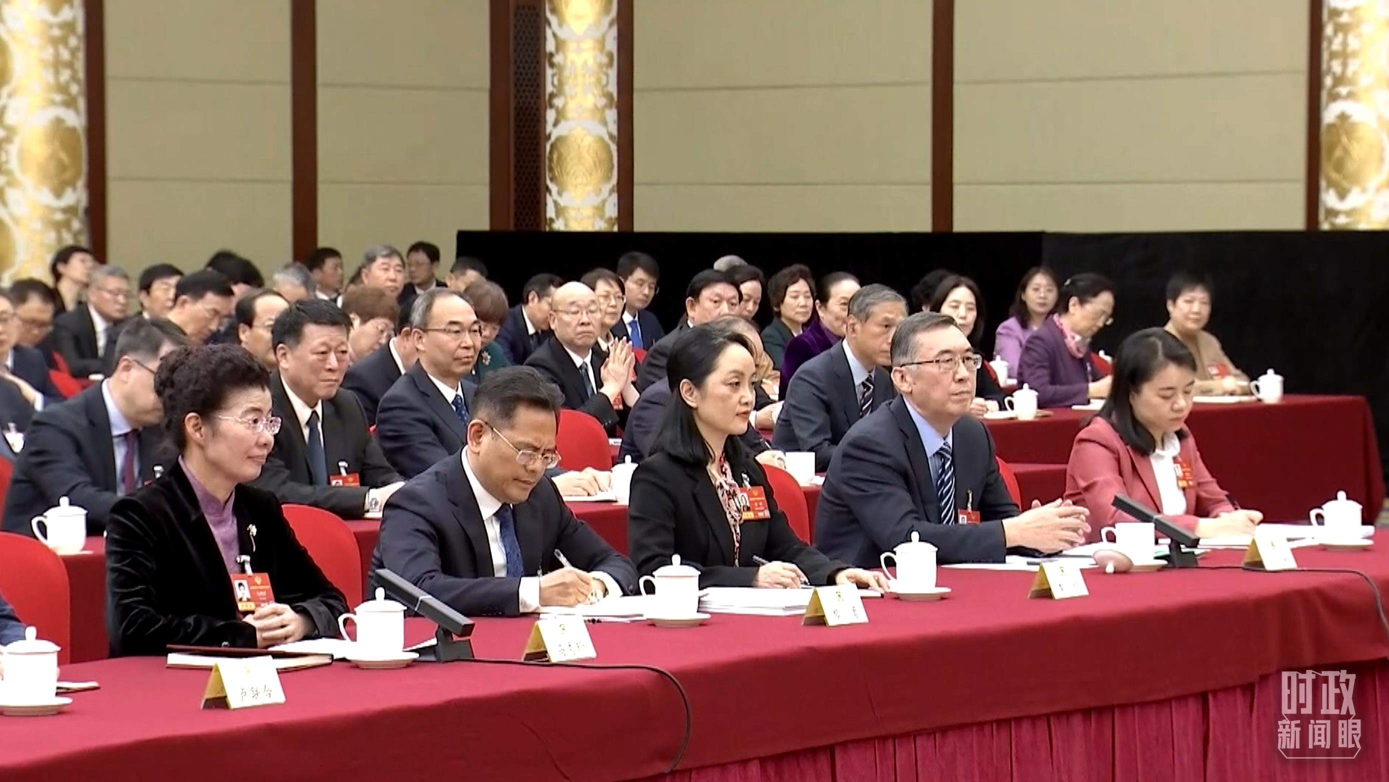 时政新闻眼丨全国卫生与健康大会时隔十年再次召开，习近平强调这些重点