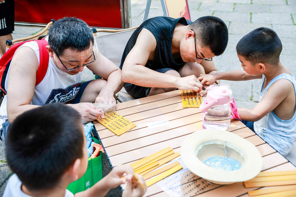 “泉畔诗会·寻章觅句”沉浸式诗词打卡活动继续!本周六,到五龙潭赴一场诗意盛会