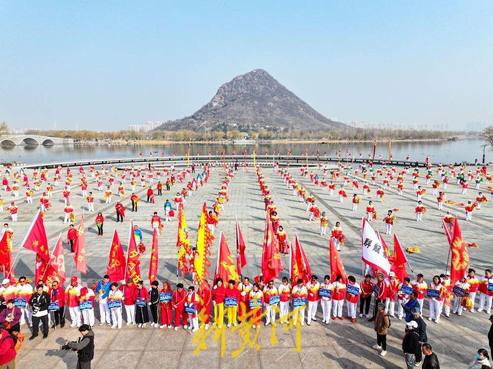 山水交融龙起舞！济南华山湖畔喜迎“龙抬头”
