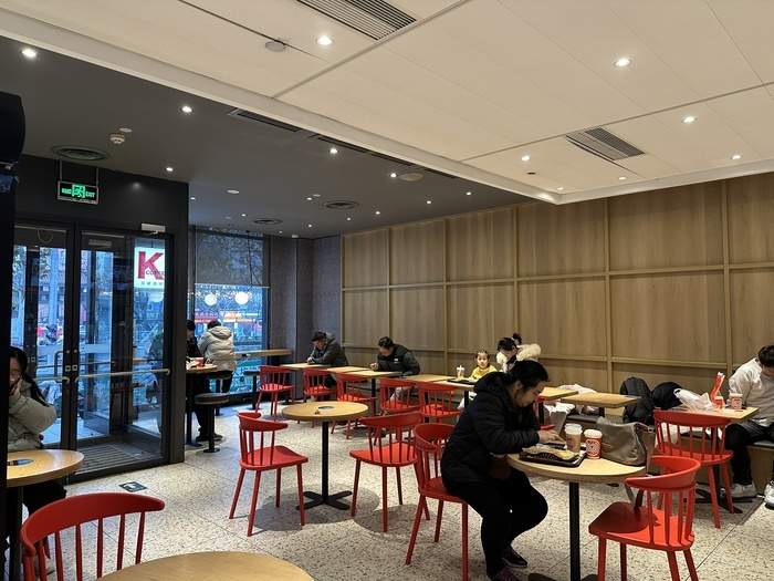 肯德基涨价2%，记者探访济南门店：含汉堡类的套餐或有不同程度涨幅