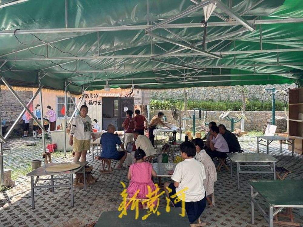 周末提供免费大锅菜！济南这个村为4000多名村民、游客提供免费午餐