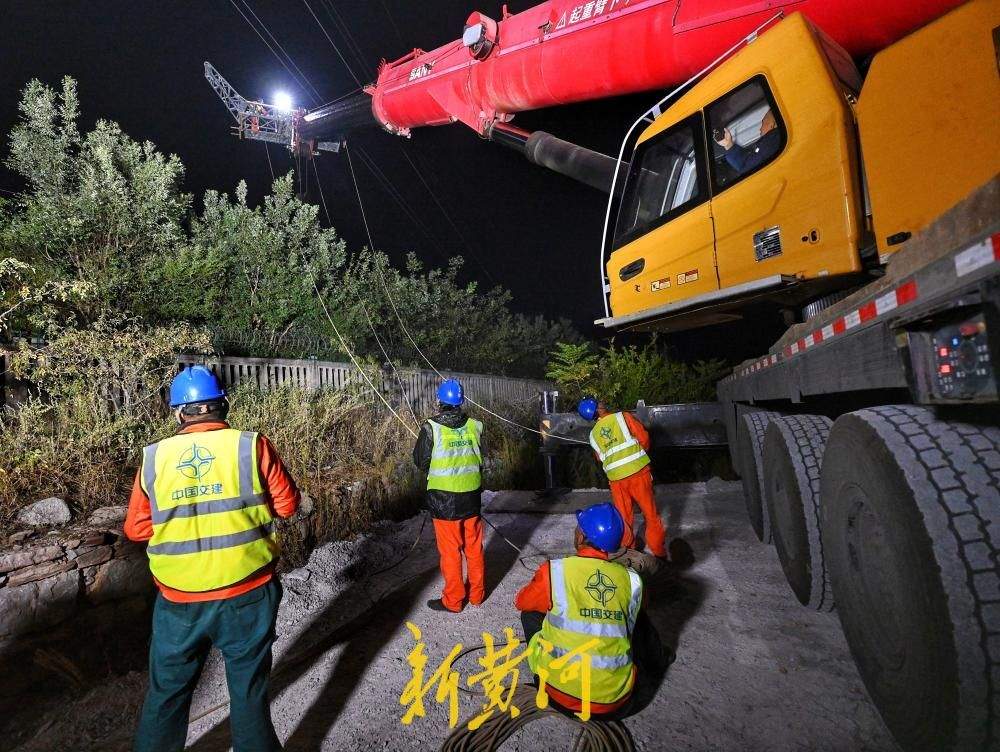 收官攻坚！济枣铁路枣庄段最后一条220kV高压线迁改送电