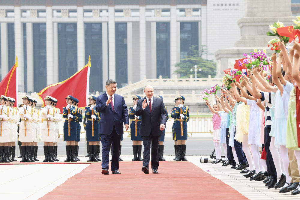 习近平同俄罗斯总统普京会谈