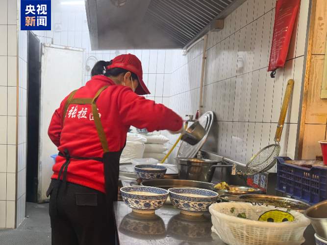 “爱心账本，存面剩余603碗！”