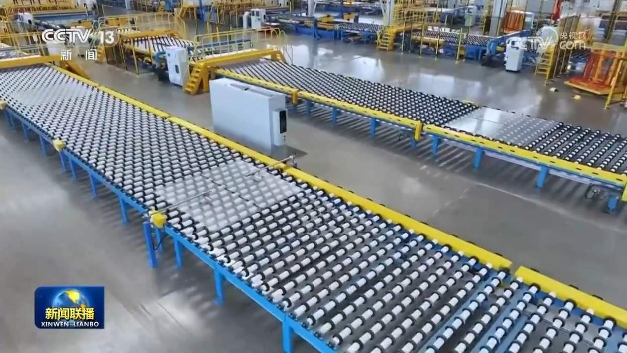 一季度我国装备制造业增加值同比增长10.9%