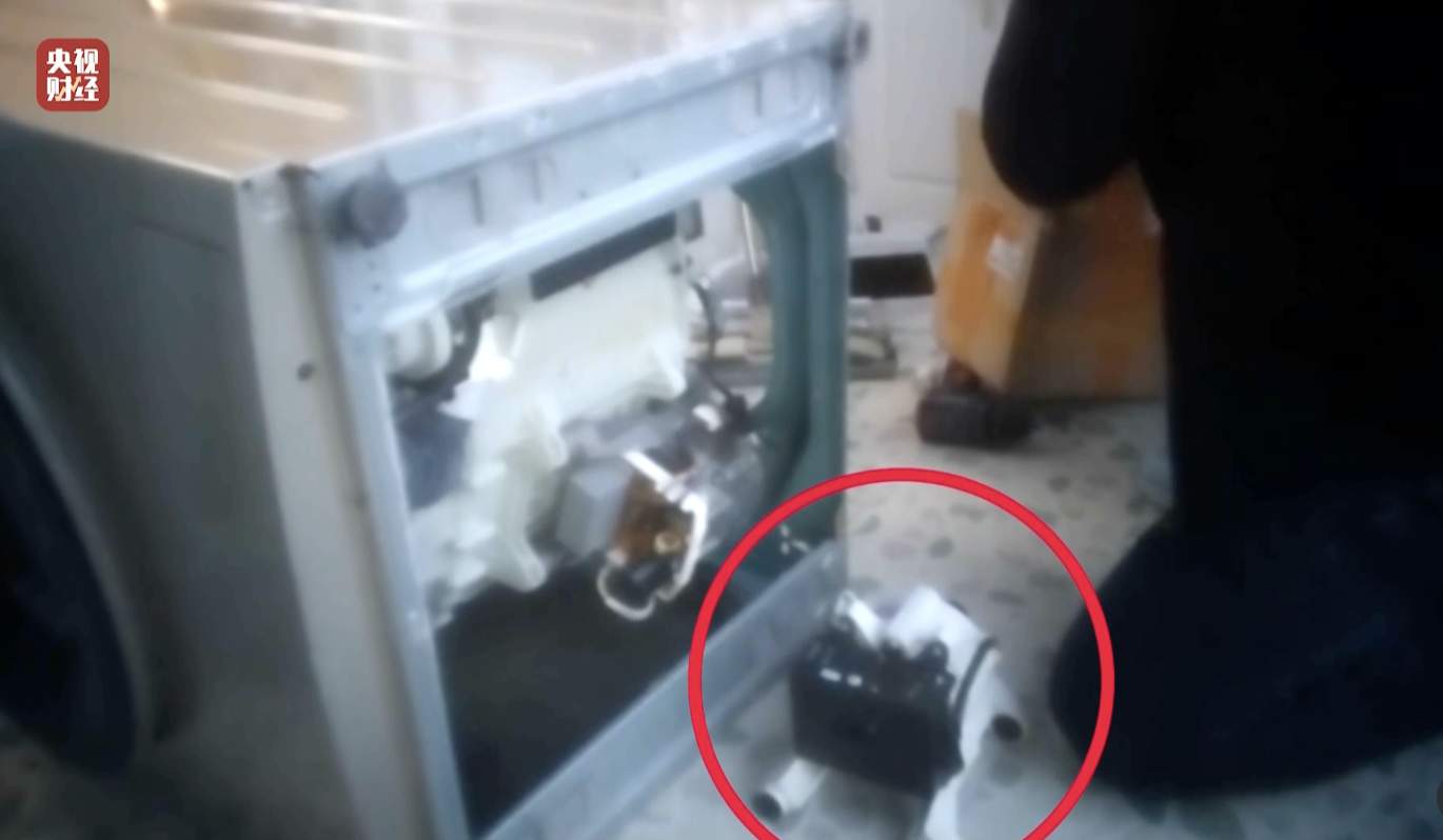 3·15晚会丨只打开水龙头,收费100元?“维修刺客”啄木鸟,维修乱象何时“修”?